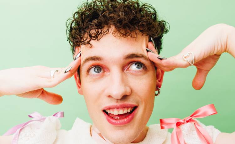 Eurowizja 2024. Nemo faworytem do zwycięstwa. Za jego utworem stoją Polacy  