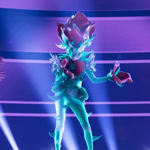 "Mask Singer". Zdemaskowana Róża nagra własny utwór! Kiedy premiera?