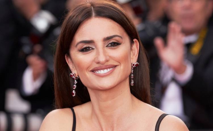 Penélope Cruz w skąpym stroju z lateksu. 48-latka rozpala wyobraźnię fanów! "Obłędna" [FOTO]