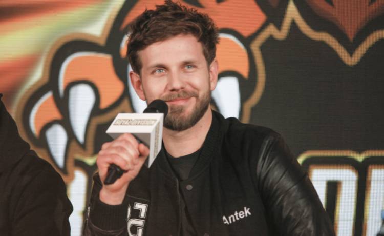 Antek Królikowski przyznaje się do swojej nieuleczalnej choroby. "Ze świadomością tej diagnozy żyję od 2016"