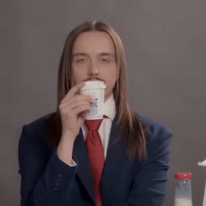 To on będzie reprezentować Estonię na Eurowizji! Wcześniej nagrywał z Quebo i Matą