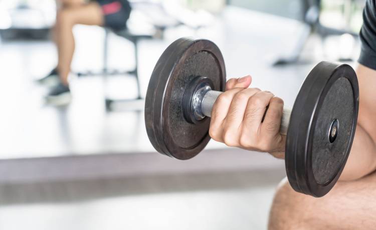 Joan MacDonald. 73-letnia kobieta regularnie chodzi na siłownie, zobaczcie jej figurę! 