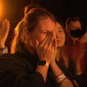 Jej głos jeszcze przed "Mam talent" usłyszały miliony. Poszła do programu, by nie być anonimową. Jurorzy nagrodzili ją "złotym przyciskiem" [WIDEO] 