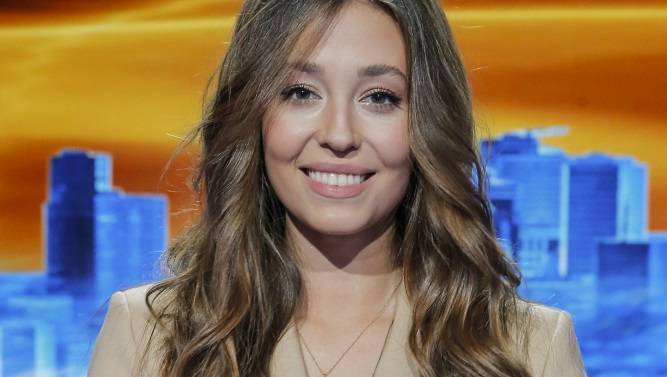 Izabella Krzan niczym dziewczyna Bonda? Nagranie z rajskiej plaży robi furorę w sieci: "Idziesz jak Wenus" [WIDEO]