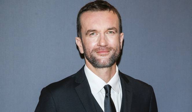 Tomasz Kot pokazał zdjęcie z planu "Akademii Pana Kleksa". "Były guziki i motyle!" [FOTO]