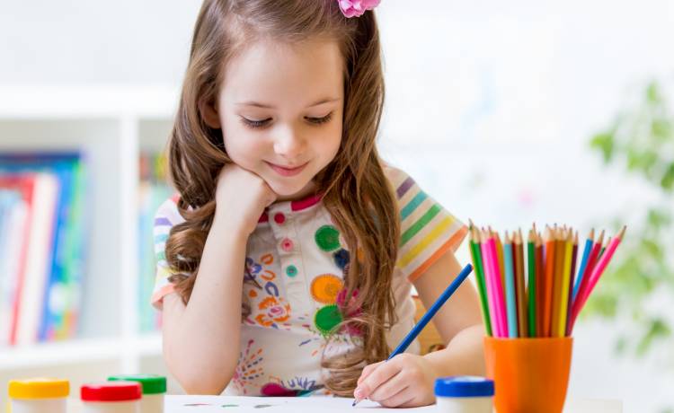 O czym świadczy leworęczność i skąd się bierze?