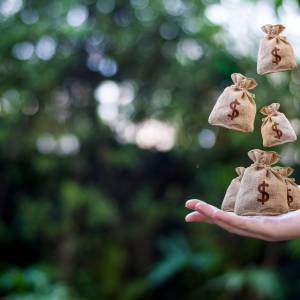 Świadczenia? Uważaj na oszustów! Oferują pomoc w wypełnianiu wniosków