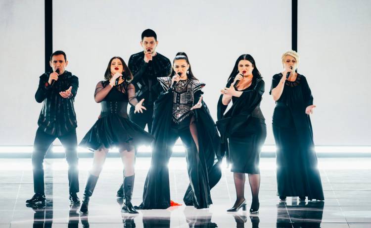 Cała rodzina walczy o zwycięstwo w Eurowizji! Co wiemy o reprezentantach Albanii? [WIDEO]