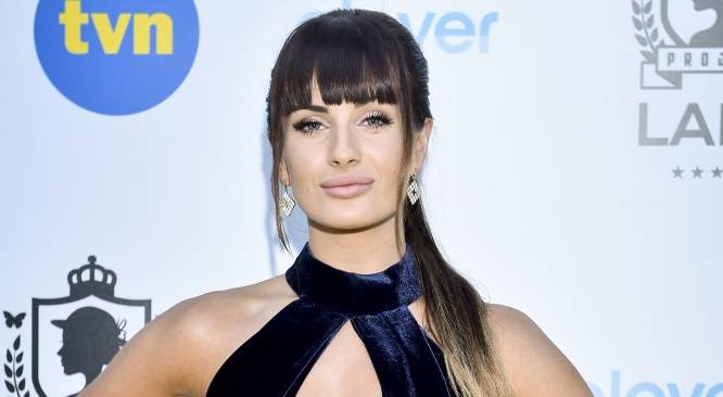 Patrycja Wieja z nagim biustem na mrozie. Rozbieraną sesję laureatki "Projektu Lady" komentuje mentorka!