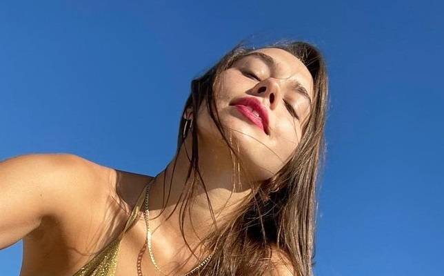 Marcelina Ziętek w stringach nad Bałtykiem. Skąpe bikini dziewczyny Żyły niewiele zakrywa [ZDJĘCIA]