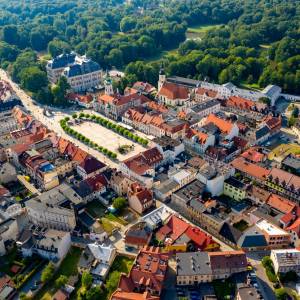 24-godzinny maraton wokół pszczyńskiego rynku. Niezwykłe wydarzenie sportowo w szczytnym celu!                                                                              