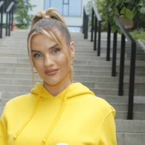 Karolina Gilon podnosi temperaturę. Tak prezentowała zgrabną sylwetkę na "Love Island"! Internauci nie wiedzą, gdzie podziać wzrok [ZDJĘCIA]