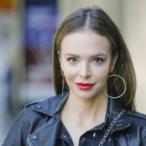 Anna Wendzikowska pozuje w kusym body na rurze. "Kobieta rakieta"                          