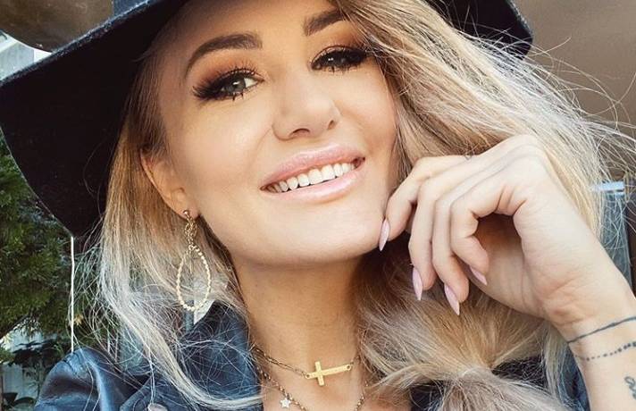 Ewa Mrozowska z "Gogglebox" odpowiada na krytykę. "Nie każdy musi być taki piękniusi"