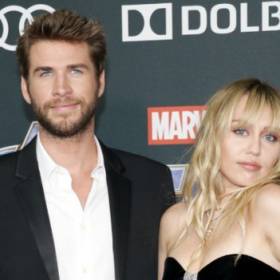 RMF Extra: Miley Cyrus "Slide Away". Wokalistka w nowym utworze opowiada o rozstaniu z mężem? 