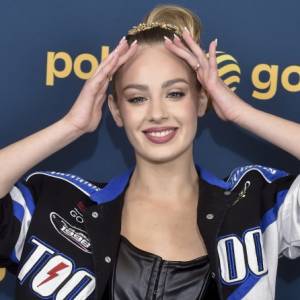 Wiktoria Gąsiewska kusi do granic. Niesforna sukienka odsłania jej wdzięki [FOTO]