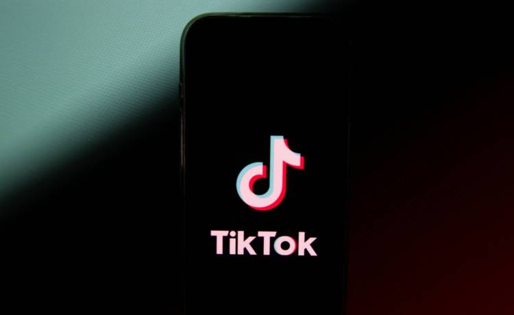 TikTok, fot. AA/ABACA/Abaca/East News