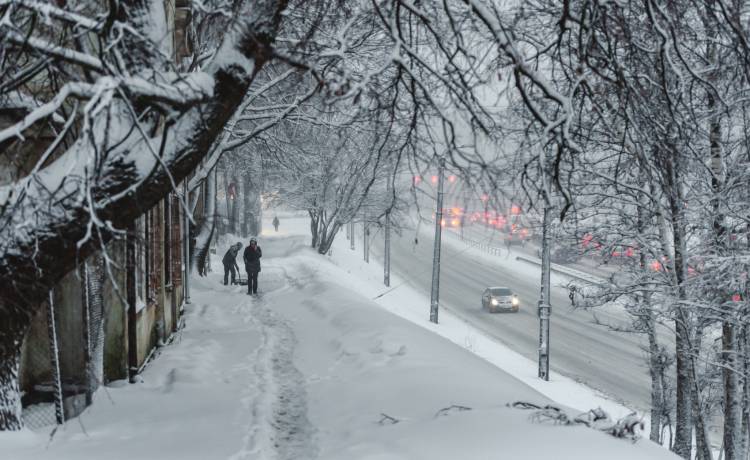 Wracają intensywne opady śniegu? IMGW opublikował prognozę zagrożeń