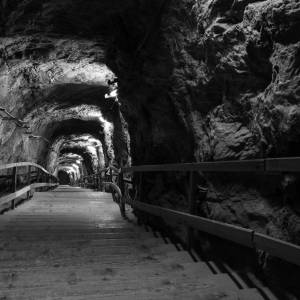 W kopalni Knurów doszło do wypadku. Górnik nie żyje