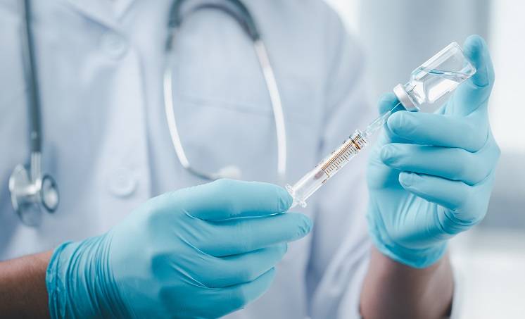 Szczepionki nie dają ochrony przed Omikronem? Na co wskazują badania?