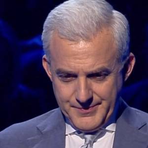 Gdzie znajduje się Rów Mariański? Siedziba prezydenta - dawny pałac Radziwiłłów - to? 