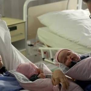 Poród Kingi w "M jak miłość" z wpadką scenarzystów? Internauci komentują!