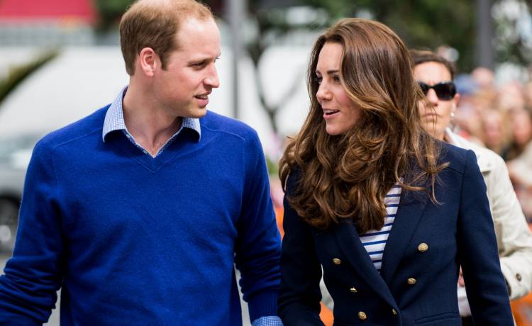 William i Kate świętują 10. rocznicę ślubu. Do sieci trafiły urocze zdjęcia pary. "Bajkowe małżeństwo"