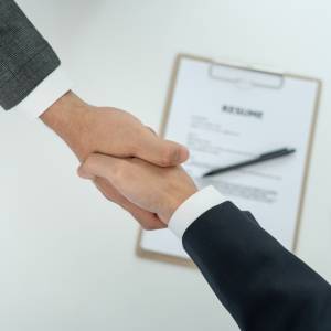 Pracodawcy pod lupą! Nowe obowiązki i surowe kary za brak jawności płac