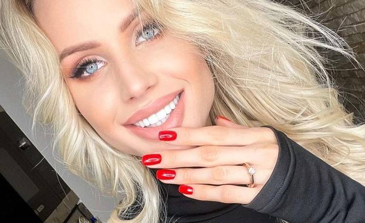 Marta z "Gogglebox" kusi w mini. Zmysłowy kadr rozgrzał internautów [FOTO]