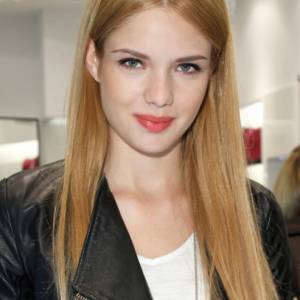 Gwiazda "Top Model" zaręczyła się! Zwyciężczyni drugiej edycji programu pochwaliła się romantycznym kadrem 