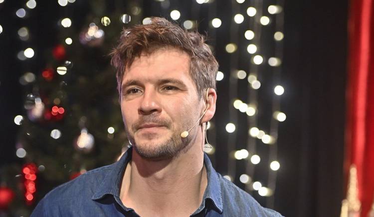 Mikołaj Roznerski podsumował swoje odejście z hitu TVP. "I pojechali żyć długo i szczęśliwie"