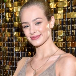 Wiktoria Gąsiewska znowu zachwyciła! Do sieci trafiło nowe zdjęcie. "Wieniawa przy Tobie wysiada"                                                                                                      