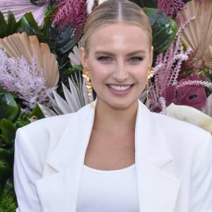 Karolina Pisarek podkreśla opalone: pośladki i biust. Gorące zdjęcia w bikini zapierają dech! [ZDJĘCIA]