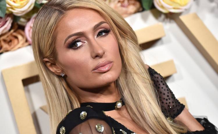Paris Hilton w kolorowych strojach. Sypią się komplementy. "Słodka" [FOTO]