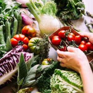 Zimowy detoks. Co jeść, a czego nie jeść, by poczuć się lepiej po świętach?