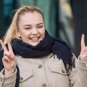 Eurowizja 2022. Ania Brycyn w preselekcjach z utworem "Dokąd". Kim jest wokalistka? [POSŁUCHAJ]