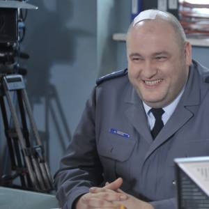 Michał Piela zgubił 30 kilogramów. Niewiarygodna metamorfoza aktora "Ojca Mateusza" [ZDJĘCIA]