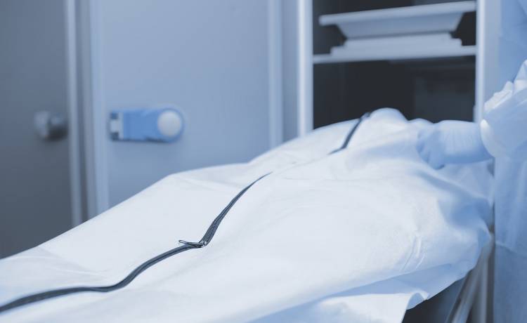 Lekarze uznali go za zmarłego. Niedługo później w kostnicy słychać było chrapanie