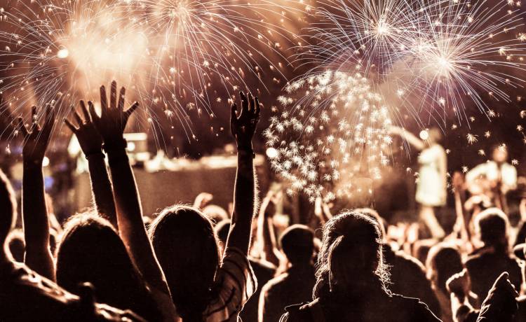 Wprowadzą nowe obostrzenia na Sylwestra? Jest komentarz Wojciecha Andrusiewicza