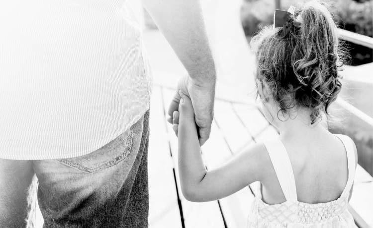 Rodzinna tragedia w domu popularnego piosenkarza. Mężczyzna stracił córkę